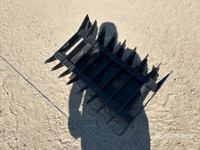 2025 Kit Containers M-SS-DB 32 in Mini Skid Steer Root Rake (Unused)