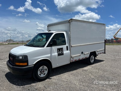 2018 GMC Savana 3500 4x2 Van Truck