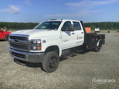 2023 Chevrolet Silverado 5500HD 4x4 Crew Cab Utiliteits vrachtwagen