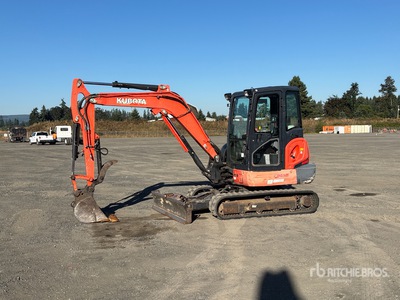 2015 Kubota KX040-4 حفارة صغيرة