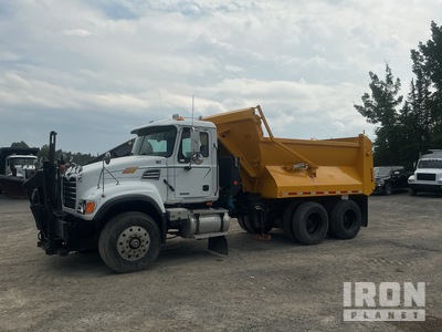 2005 Mack CV713 6x4 Pług śnieżny