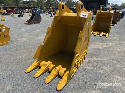 2025 Hongwing 900 mm Digging Excavator Bucket - Fits Cat 336D (Unused)
