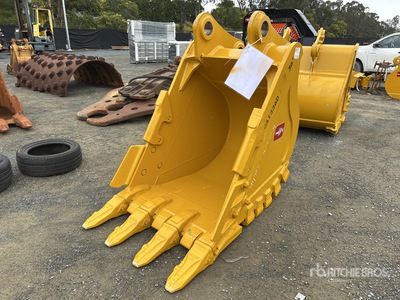2025 Hongwing Hardox 900 mm Digging Excavator Bucket - Fits Cat 336D (Unused)