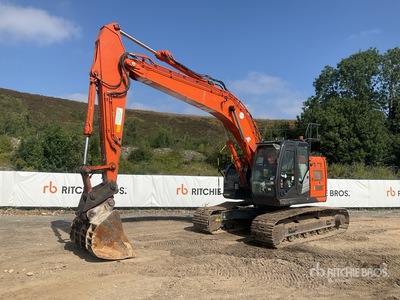 2021 Hitachi ZX225USLC-6 Rupsgraafmachine