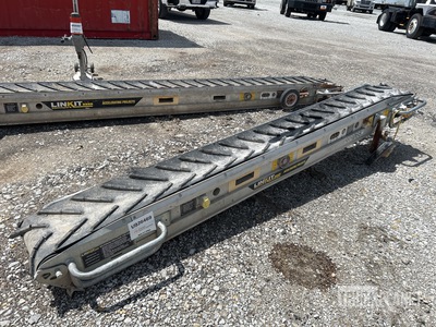 2017 SHIFTA LKS300-3.2 12 in x 10 ft Portable Transfer Conveyor
