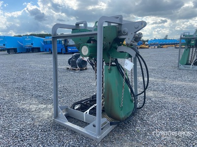 2012 J.D. Neuhaus Hydraulic chain 25to Construction Hoist