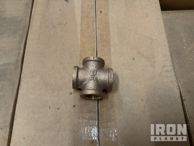 (40) Empire 4429K353 Brass Cross Threaded Pipe Fittings