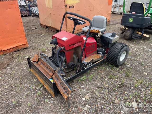 Toro Sand Pro 3020 Bunker Rake (Inoperable) | Ritchie Bros. Auctioneers
