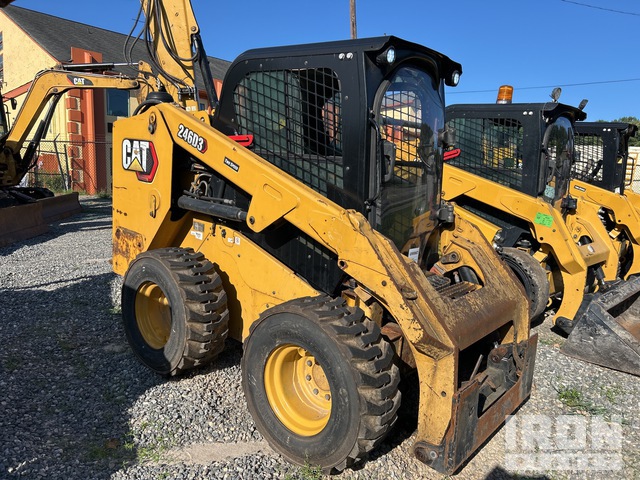 MINI CARGADOR SOBRE RUEDAS 2022 CATERPILLAR 246D3