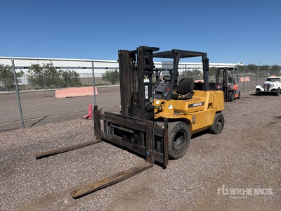 2004 Cat DP50K Pneumatic Tire Forklift