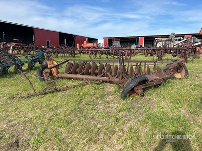 Massey Harris 9 ft Discos