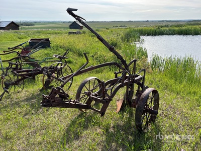 1 Bottom Breaking Plow