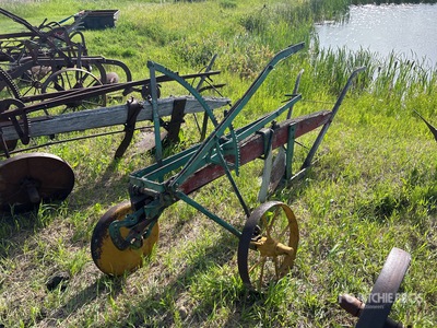 1 Bottom Breaking Plow