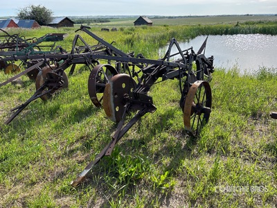 1 Bottom Breaking Plow
