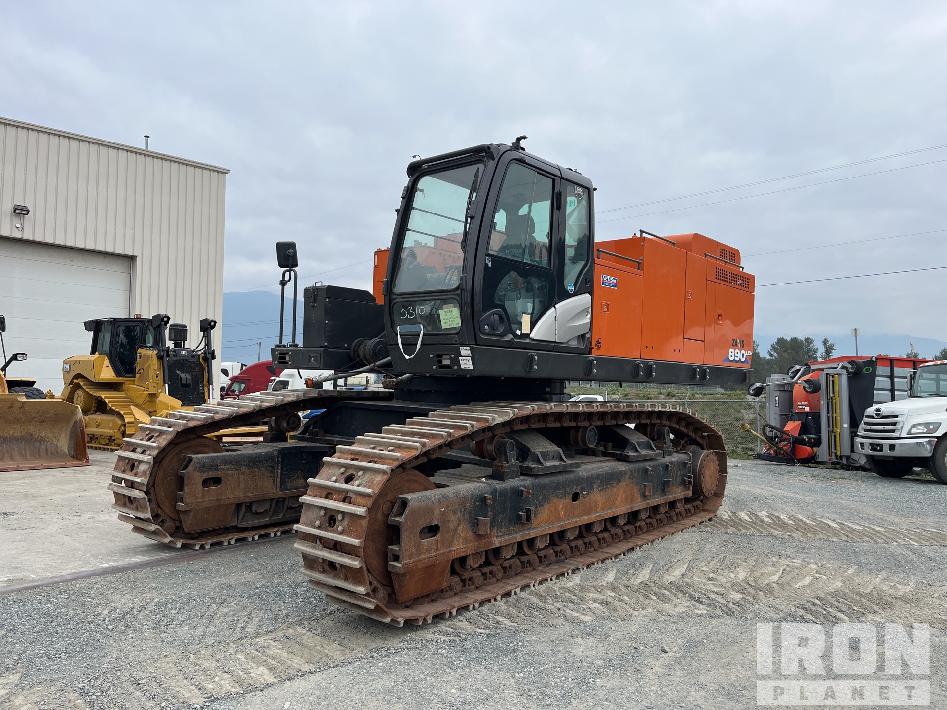 2022 Hitachi ZX890LCH-6 Tracked Excavator in Chilliwack, British