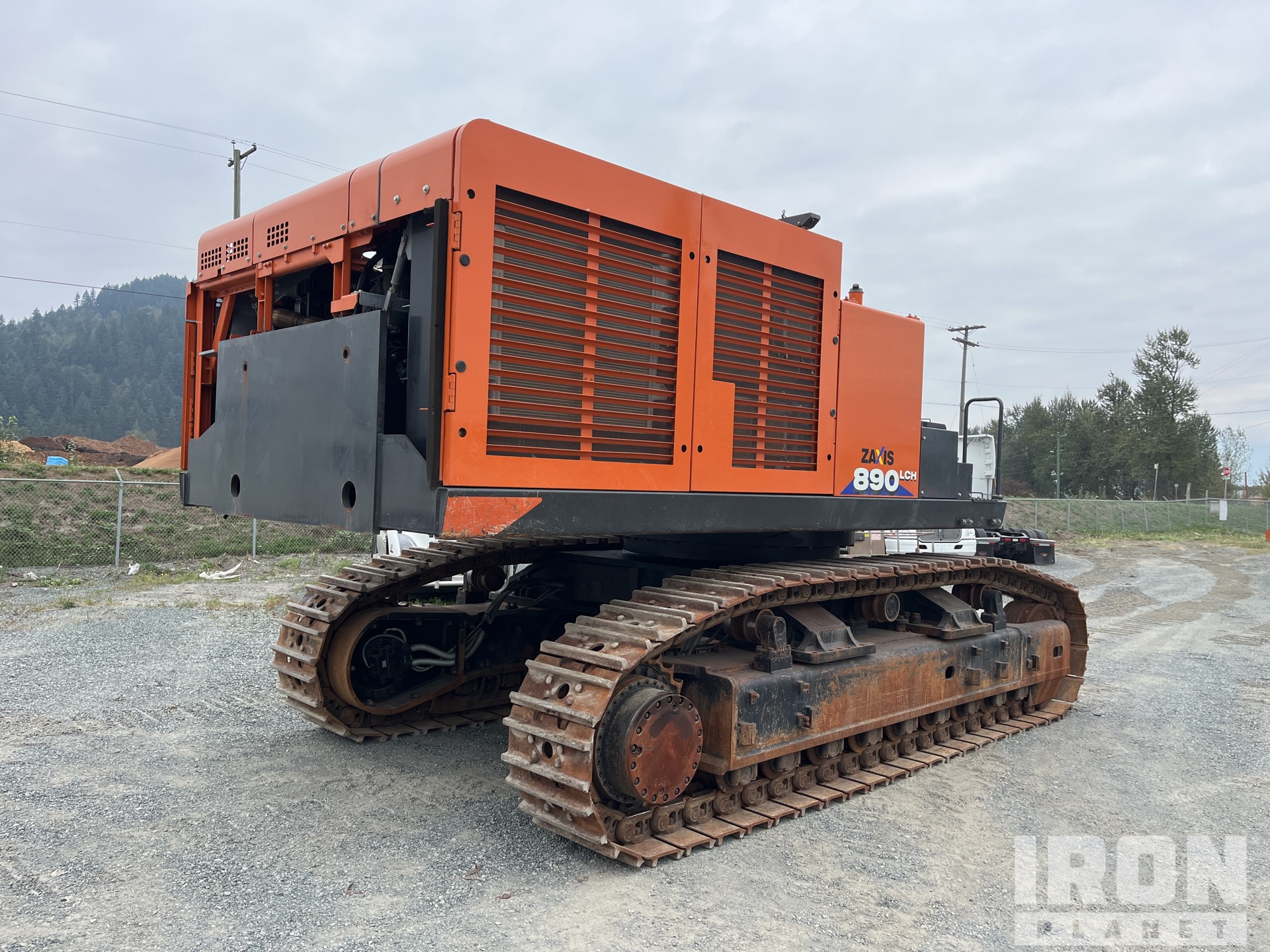 発動機 2022 Hitachi ZX890LCH-6 VG Tracked Excavator in Chilliwack