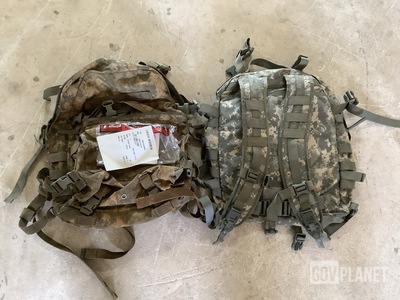 (4) Clothing Bags, (8) Assault Packs & (17) Large Field Packs