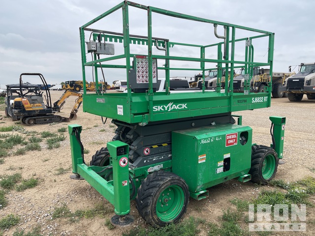ELEVADOR TIJERA 2017 SKYJACK SJ6832RT