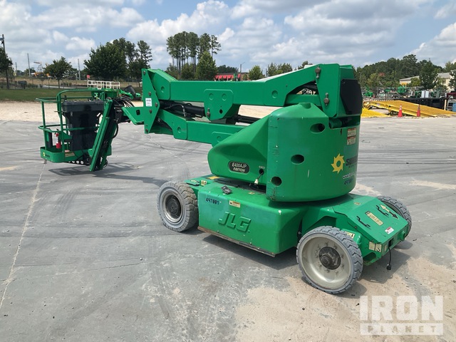 ELEVADOR ARTICULADO 2013 JLG E400AJP