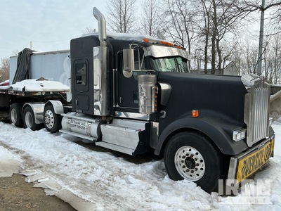 2012 Kenworth W900 8x4 Tri/A Sleeper Truck Tractor