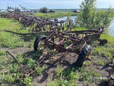 5 ft 4 Bottom Breaking Plow