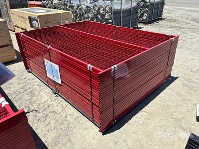 Quantity of (30) 8 ft x 6 ft Powder Coated サイト フェンス (Unused)