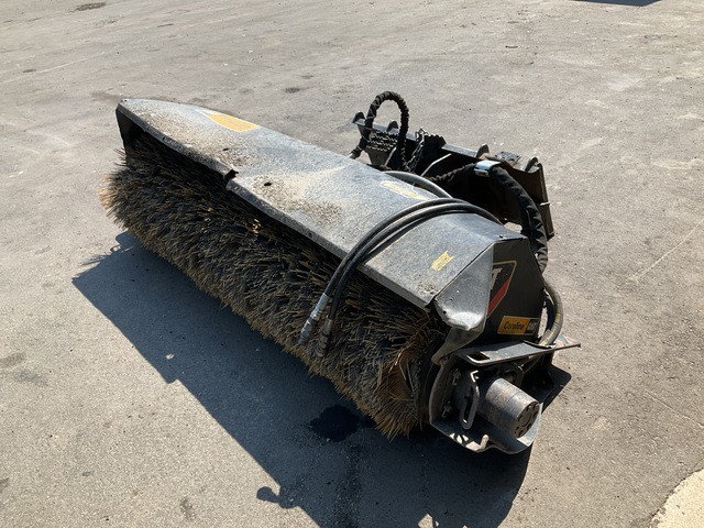 2016 Cat BA118C Sweeper 74 in Broom Attachment