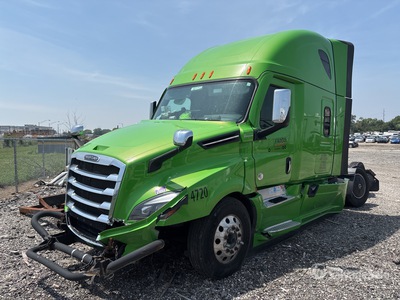 2023 Freightliner Cascadia 126 6x4 3- Achs Sattelzugmaschine mit Schlafkabine (Inoperable)