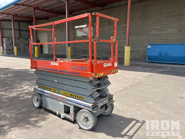 ELEVADOR TIJERA SKYJACK SJIII3226