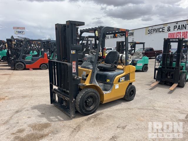 MONTACARGAS 2016 CATERPILLAR GP20N