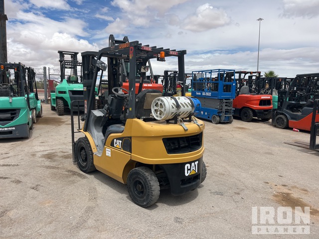 MONTACARGAS 2016 CATERPILLAR GP20N
