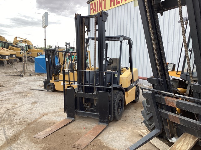 2006 Yale GDP100MJNPBV110 9500 lb Cushion Tire Forklift