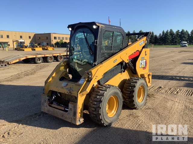 MINI CARGADOR SOBRE RUEDAS 2022 CATERPILLAR 262D3