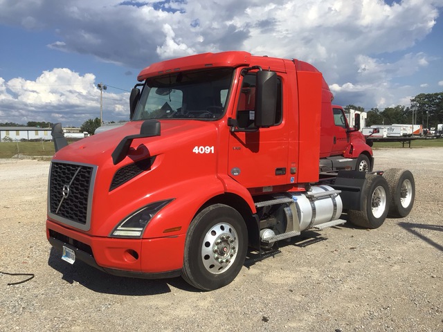 2021 Volvo VNR 6x2 T/A Day Cab Truck Tractor (Inoperable)