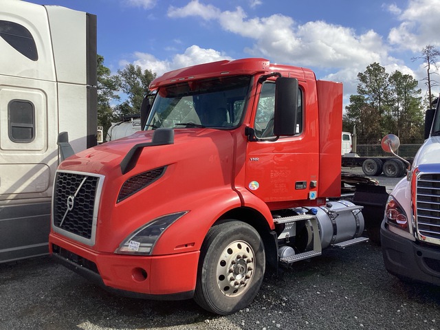 2020 Volvo VNR 6x4 T/A Day Cab Truck Tractor
