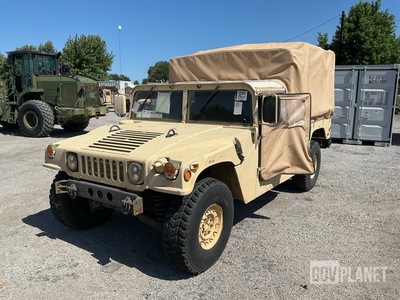 1987 AM General M1097R1 HMMWV 2 Door Soft Top w/Truck Body