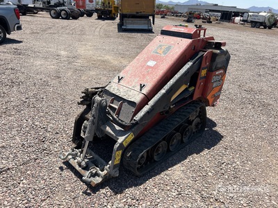 2022 Ditch Witch SK1050 Mini Compact Track Loader