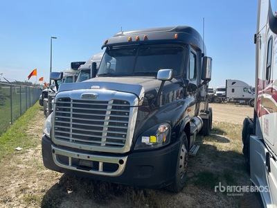 2014 Freightliner Cascadia 125 6x4 T/A Sleeper Truck Tractor (Inoperable)