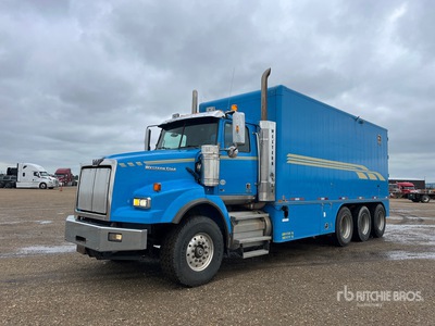 2015 Western Star Bore Rig/Directional Drill Mud Mixing System