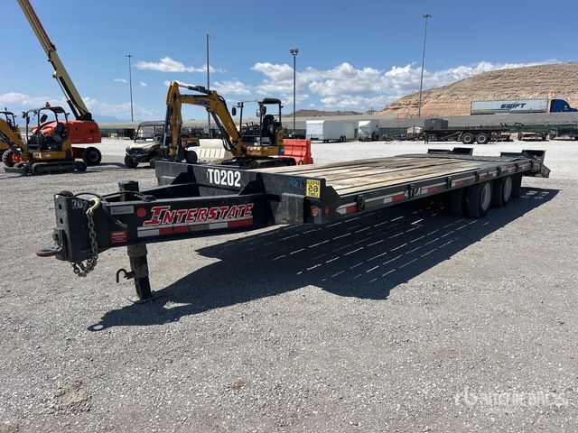 2022 Interstate  40DLA 31 ft T/A Equipment Trailer