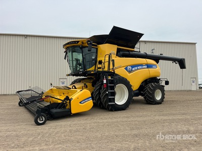 2018 New Holland CR9.90 Combine Harvester