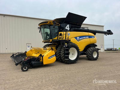 2016 New Holland CR8.90 Moisonneuse-batteuse