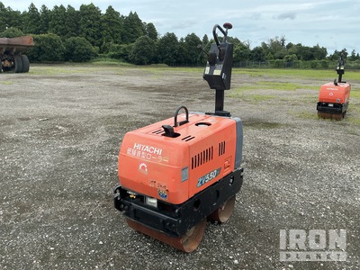 2012 年 Hitachi ZV550W Walk Behind Roller