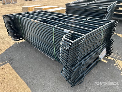 Quantity of (26) BYT 9 ft 6 in x 5 ft Panel para ganado (Unused)