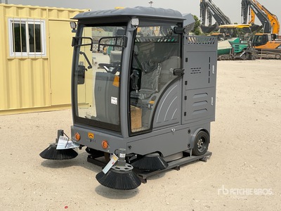 2025 OKG DY-2000 Ride-On Electric Barredora (Unused)