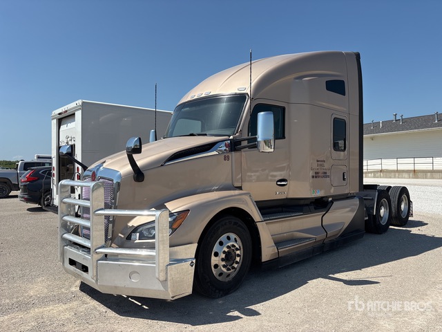 2023 Kenworth T680 6x4 T/A Sleeper Truck Tractor
