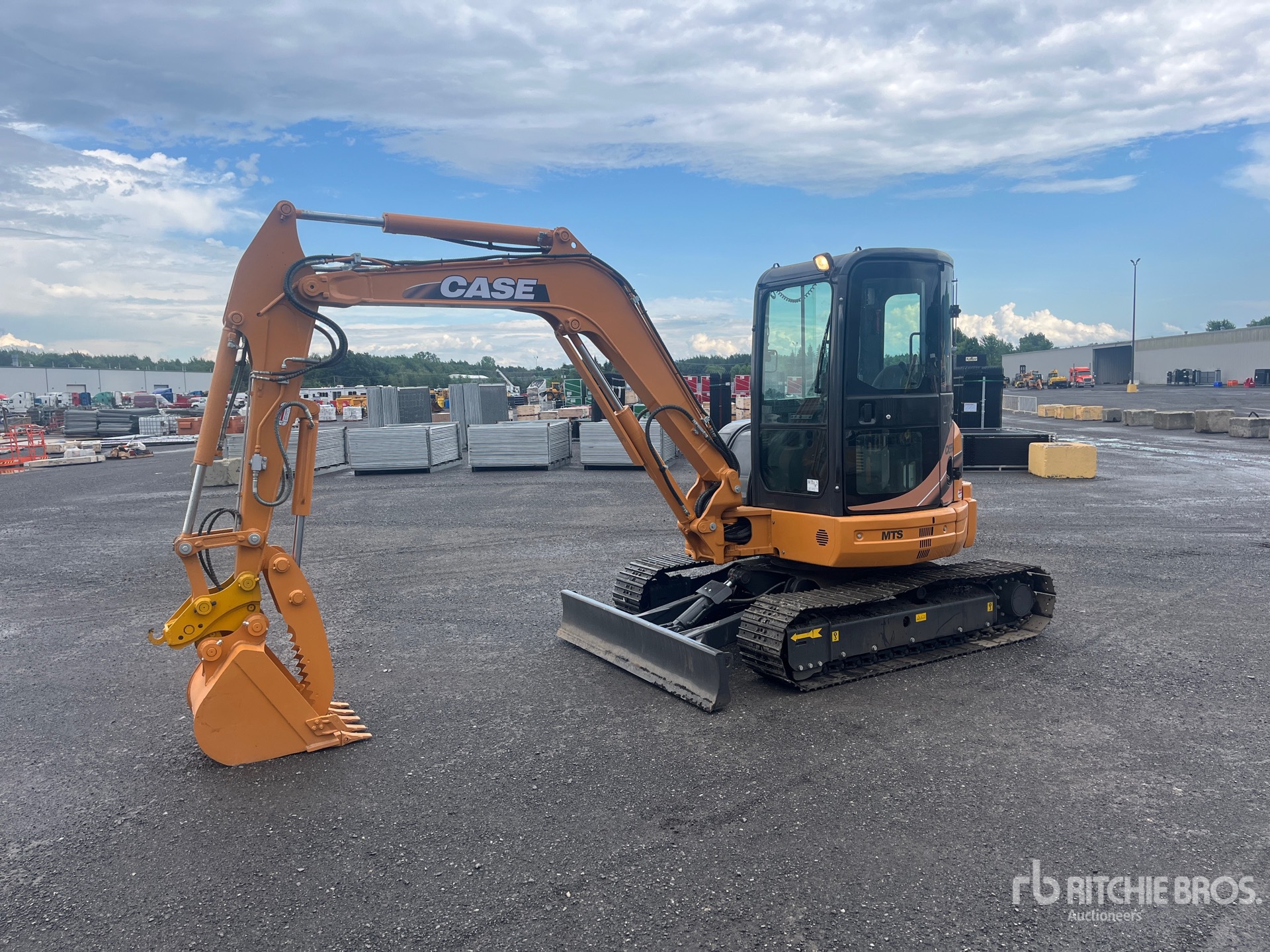 EXCAVADORA 2008 CASE CX55B