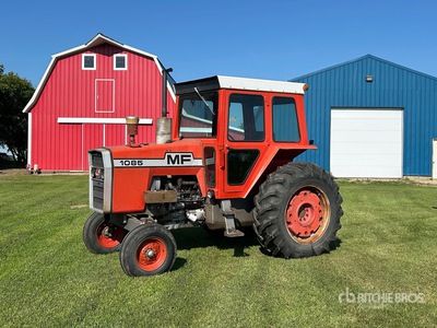 1976 Massey Ferguson 1085 2WD トラクター