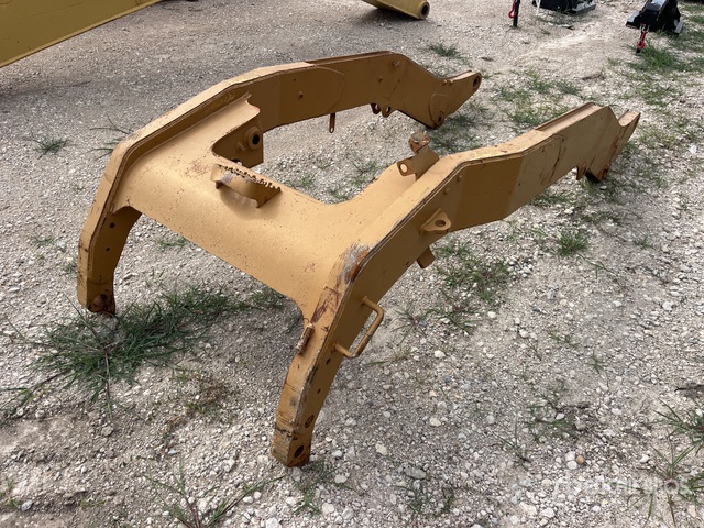 Cap Loader Frame Cat Skid Steer Loader Frame | Ritchie Bros. Auctioneers
