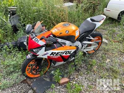 2015 Honda CBR1000RR 1000 cc SportMotorrad (Inoperable)